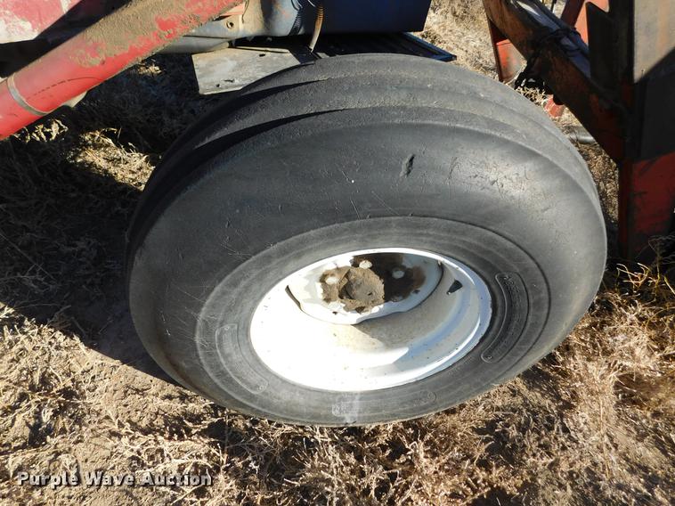 image for item DC8417 White 60 tractor