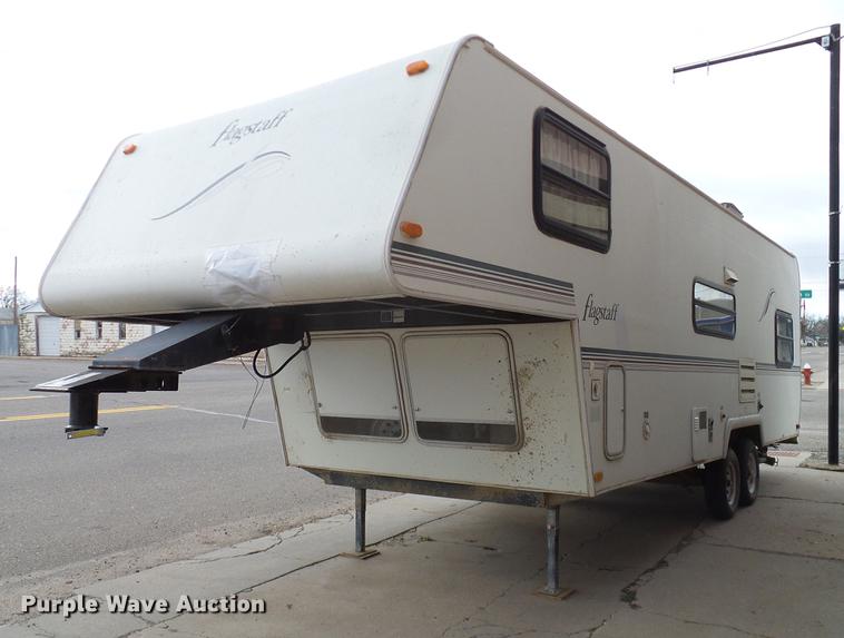 image for item DD1377 1999 Forest River Flagstaff camper