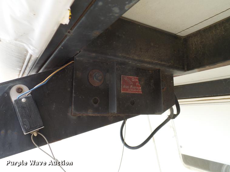 image for item DD1377 1999 Forest River Flagstaff camper