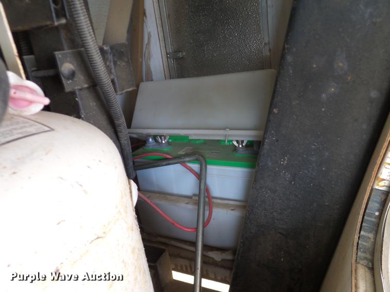 image for item DD1377 1999 Forest River Flagstaff camper