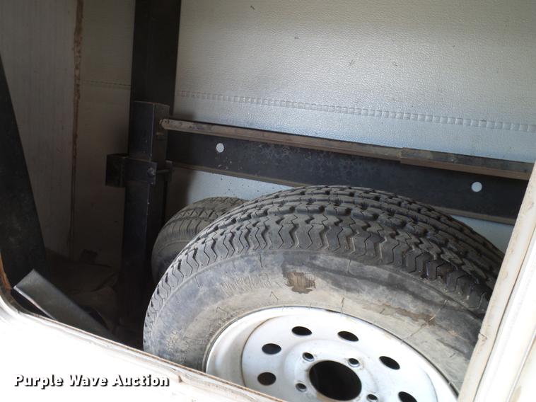 image for item DD1377 1999 Forest River Flagstaff camper