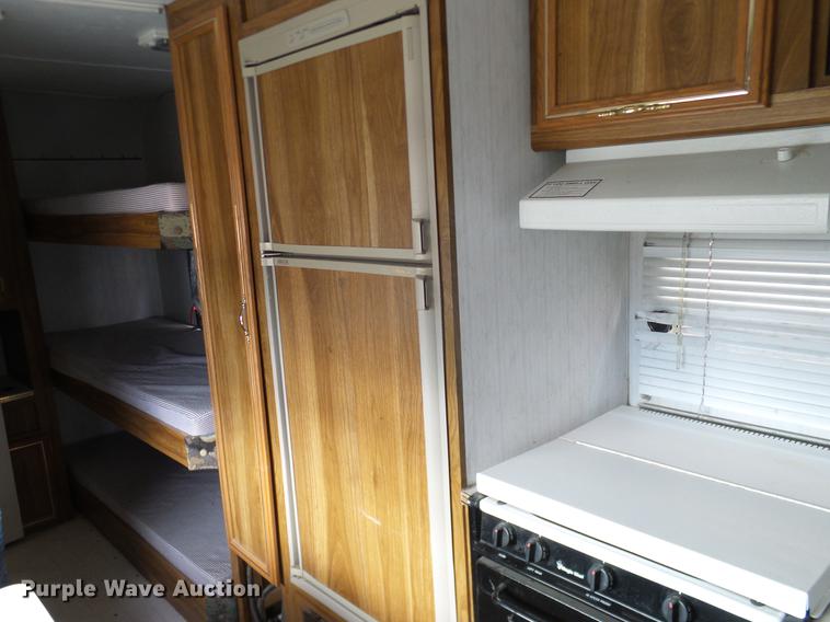 image for item DD1377 1999 Forest River Flagstaff camper