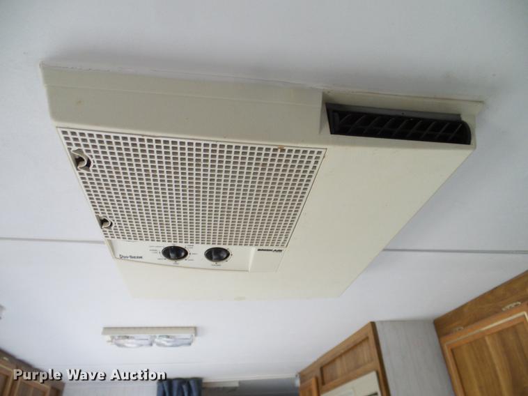 image for item DD1377 1999 Forest River Flagstaff camper