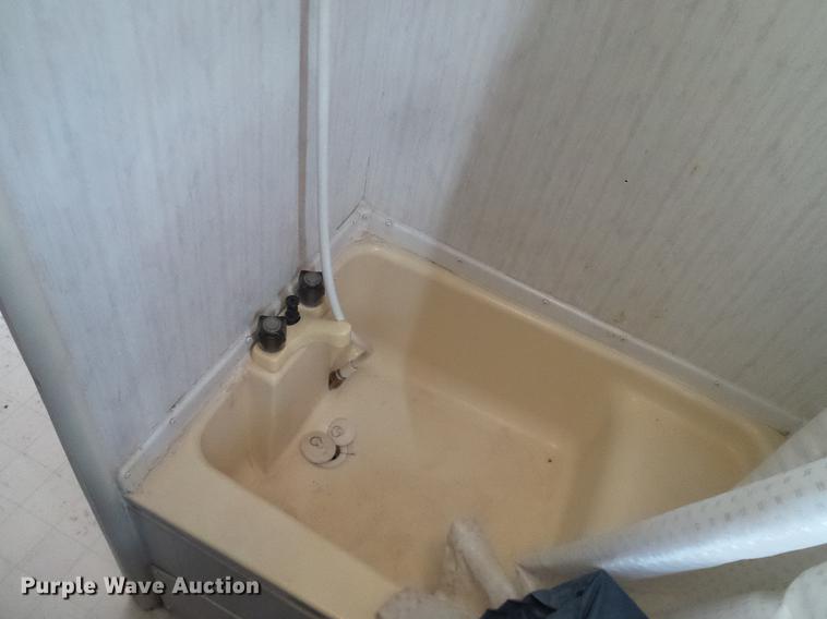 image for item DD1377 1999 Forest River Flagstaff camper