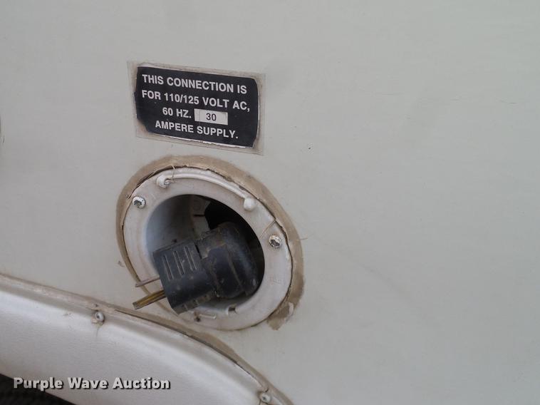 image for item DD1377 1999 Forest River Flagstaff camper