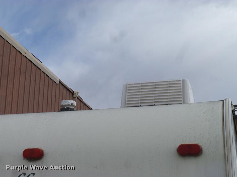 image for item DD1377 1999 Forest River Flagstaff camper