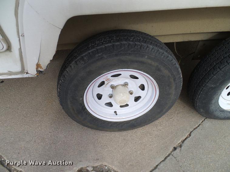 image for item DD1377 1999 Forest River Flagstaff camper