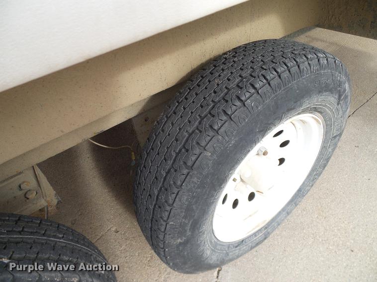 image for item DD1377 1999 Forest River Flagstaff camper