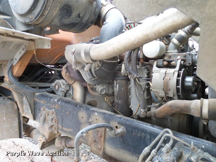 image for item DD1378 1993 Ford L8000 dump truck