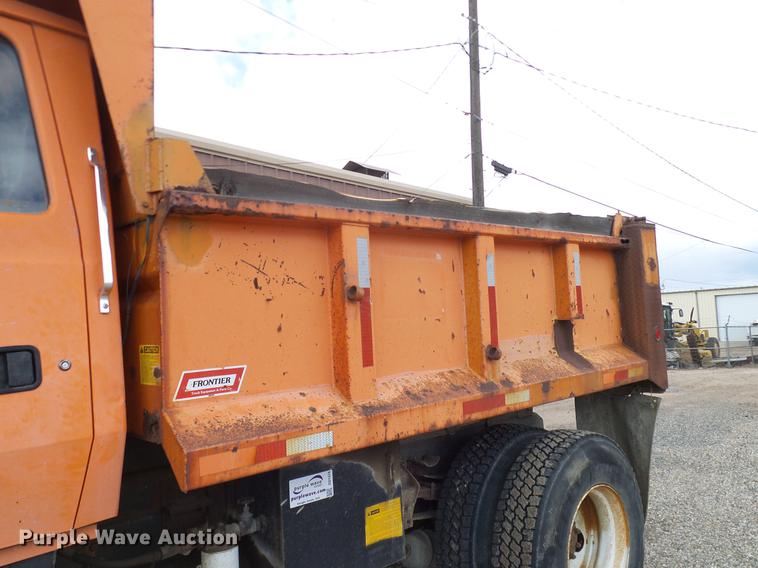 image for item DD1378 1993 Ford L8000 dump truck