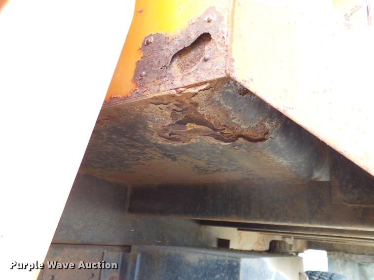 image for item DD1378 1993 Ford L8000 dump truck