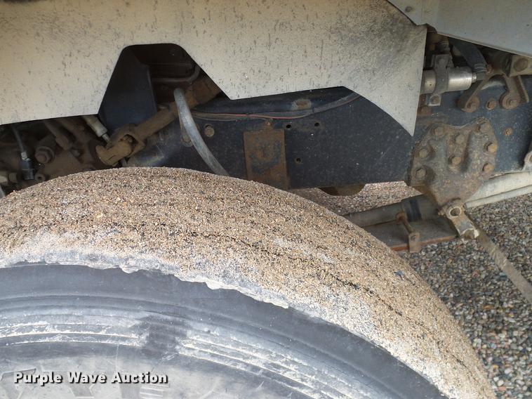 image for item DD1378 1993 Ford L8000 dump truck