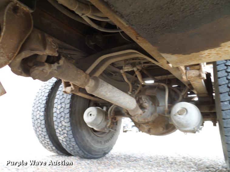 image for item DD1378 1993 Ford L8000 dump truck