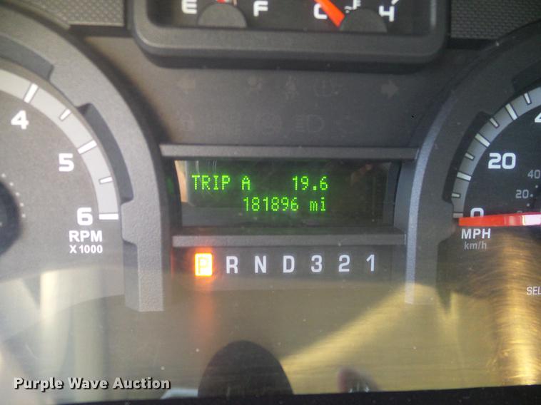 image for item DD1423 2009 Ford Econoline E450 shuttle bus