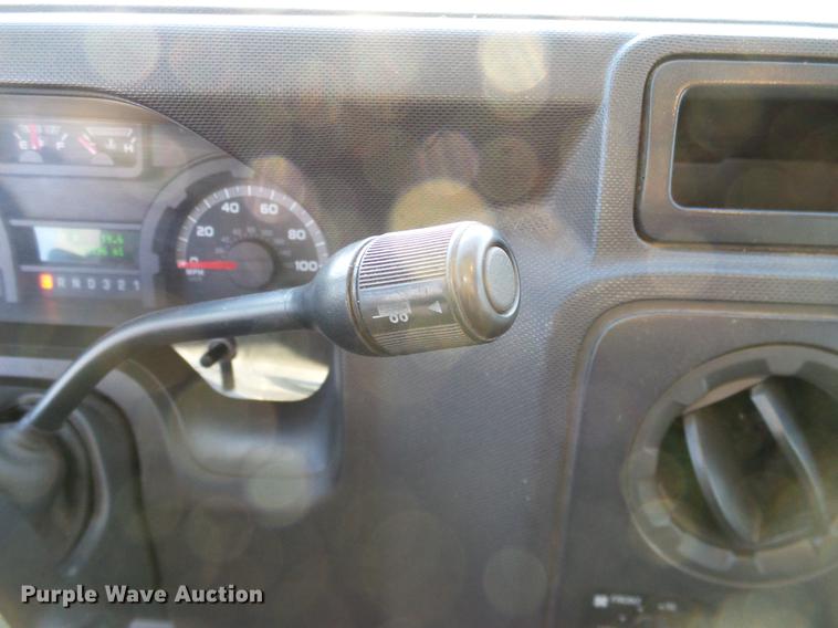 image for item DD1423 2009 Ford Econoline E450 shuttle bus