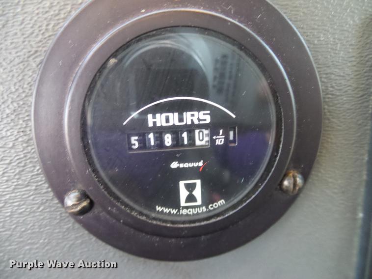 image for item DD1423 2009 Ford Econoline E450 shuttle bus