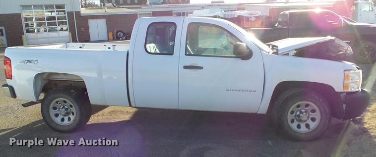 image for item DD1426 2013 Chevrolet 1500 Ext. Cab pickup truck