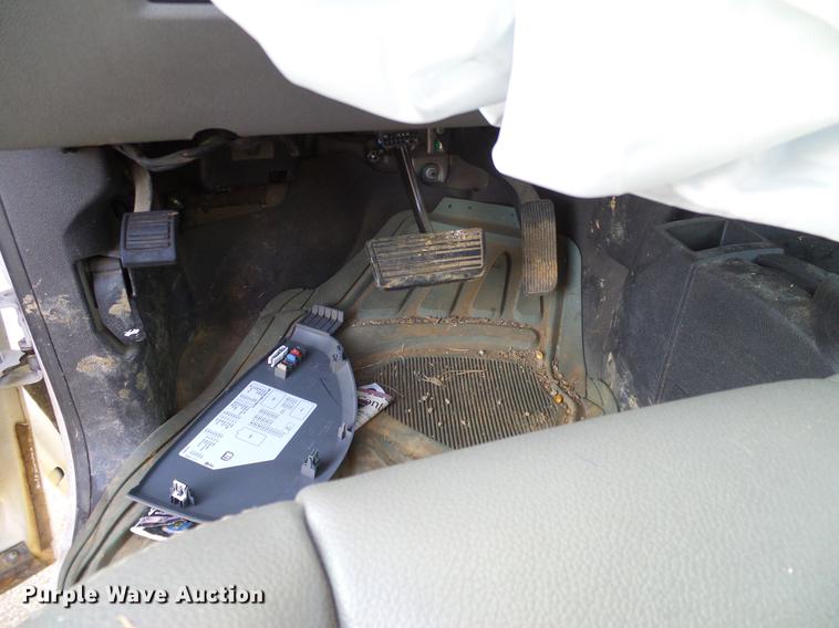 image for item DD1426 2013 Chevrolet 1500 Ext. Cab pickup truck