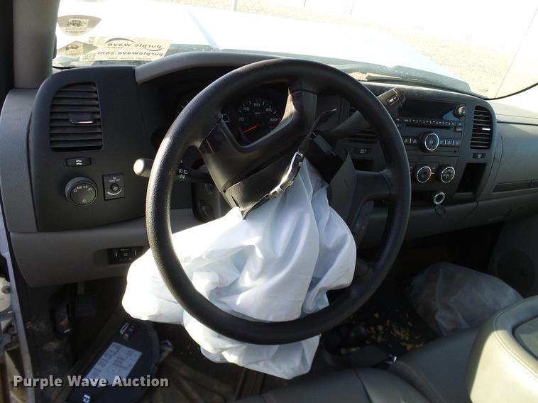 image for item DD1426 2013 Chevrolet 1500 Ext. Cab pickup truck