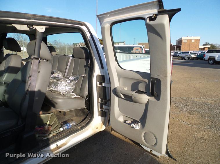 image for item DD1426 2013 Chevrolet 1500 Ext. Cab pickup truck