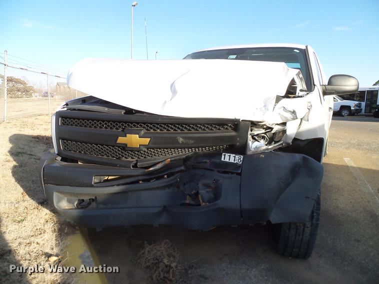 image for item DD1426 2013 Chevrolet 1500 Ext. Cab pickup truck