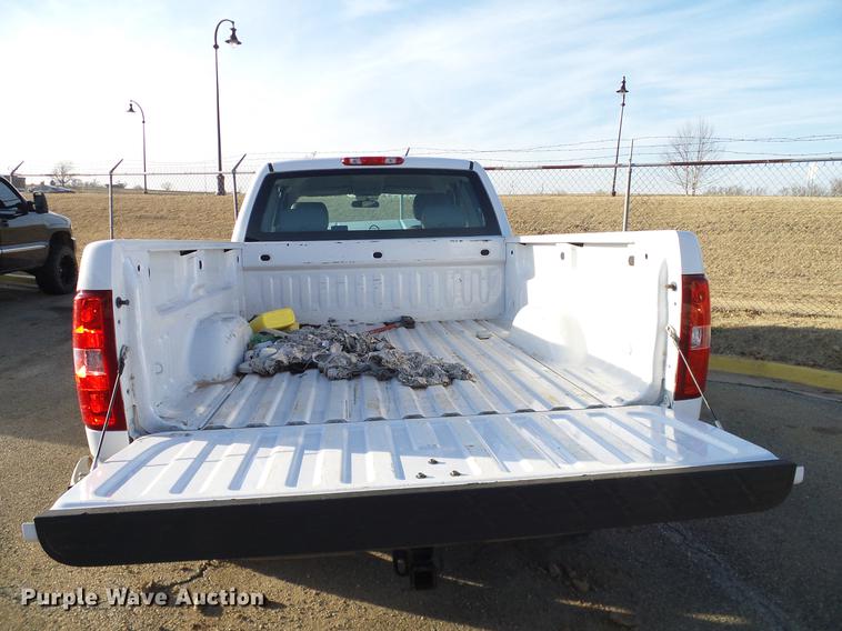 image for item DD1426 2013 Chevrolet 1500 Ext. Cab pickup truck