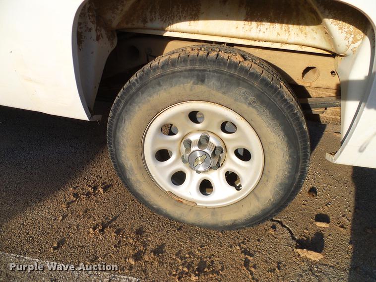 image for item DD1426 2013 Chevrolet 1500 Ext. Cab pickup truck