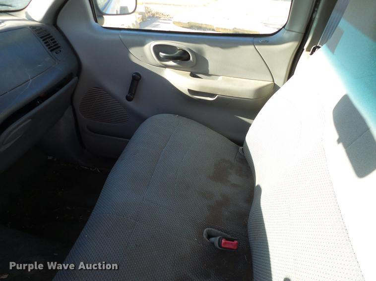 image for item DD1431 1999 Ford F150 pickup truck