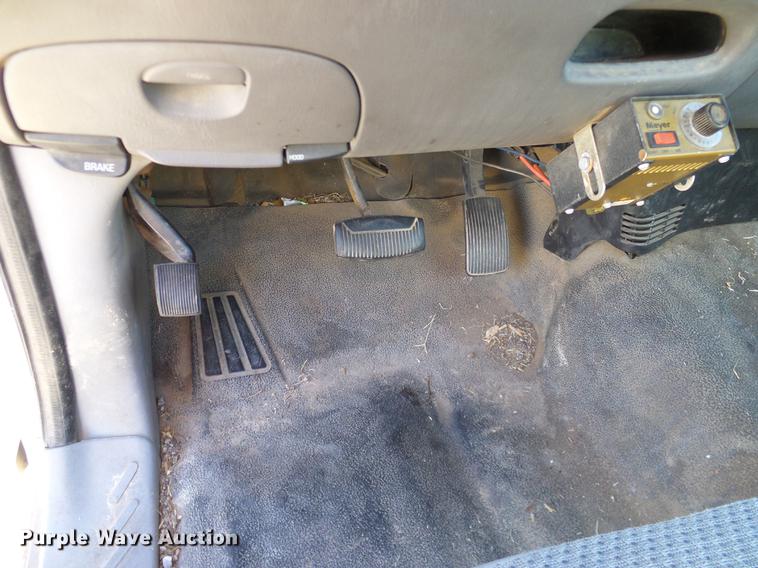 image for item DD1431 1999 Ford F150 pickup truck