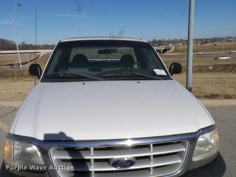 image for item DD1431 1999 Ford F150 pickup truck