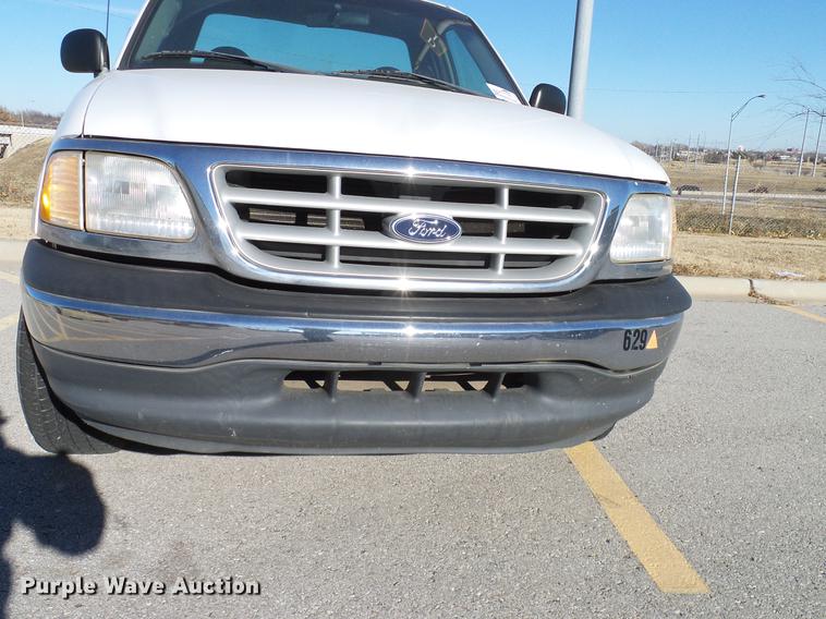 image for item DD1431 1999 Ford F150 pickup truck