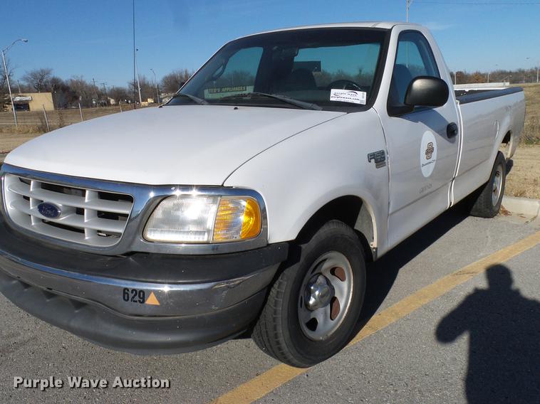 image for item DD1431 1999 Ford F150 pickup truck