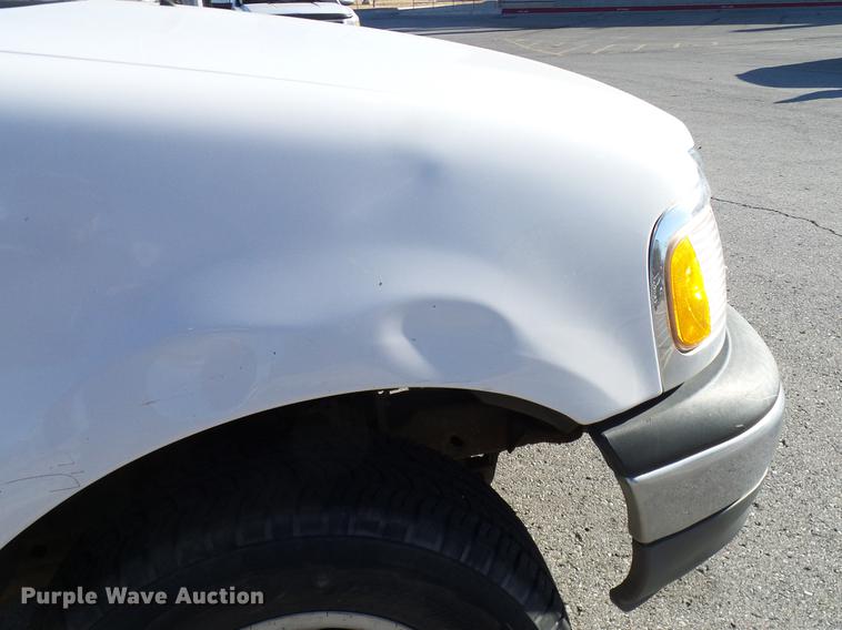 image for item DD1431 1999 Ford F150 pickup truck