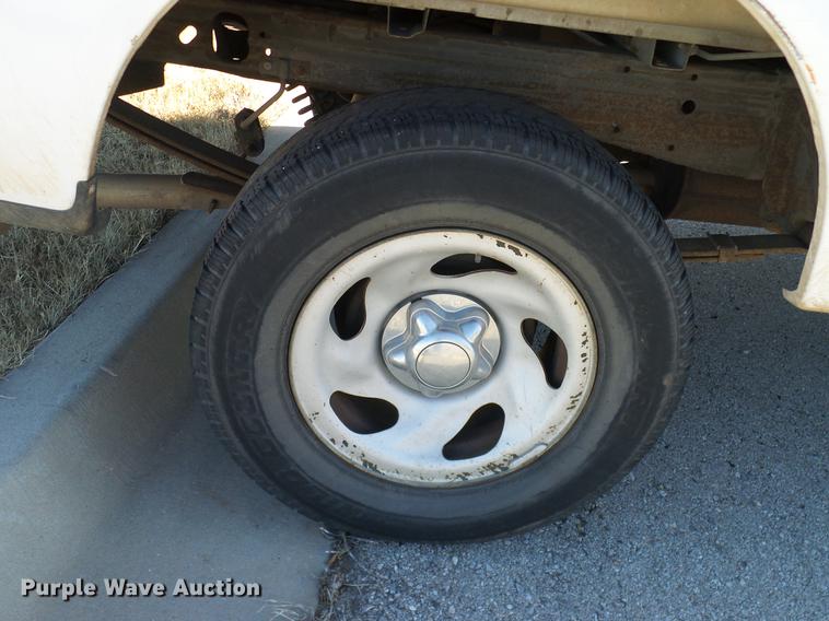 image for item DD1431 1999 Ford F150 pickup truck