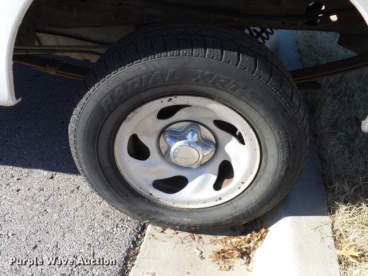 image for item DD1431 1999 Ford F150 pickup truck