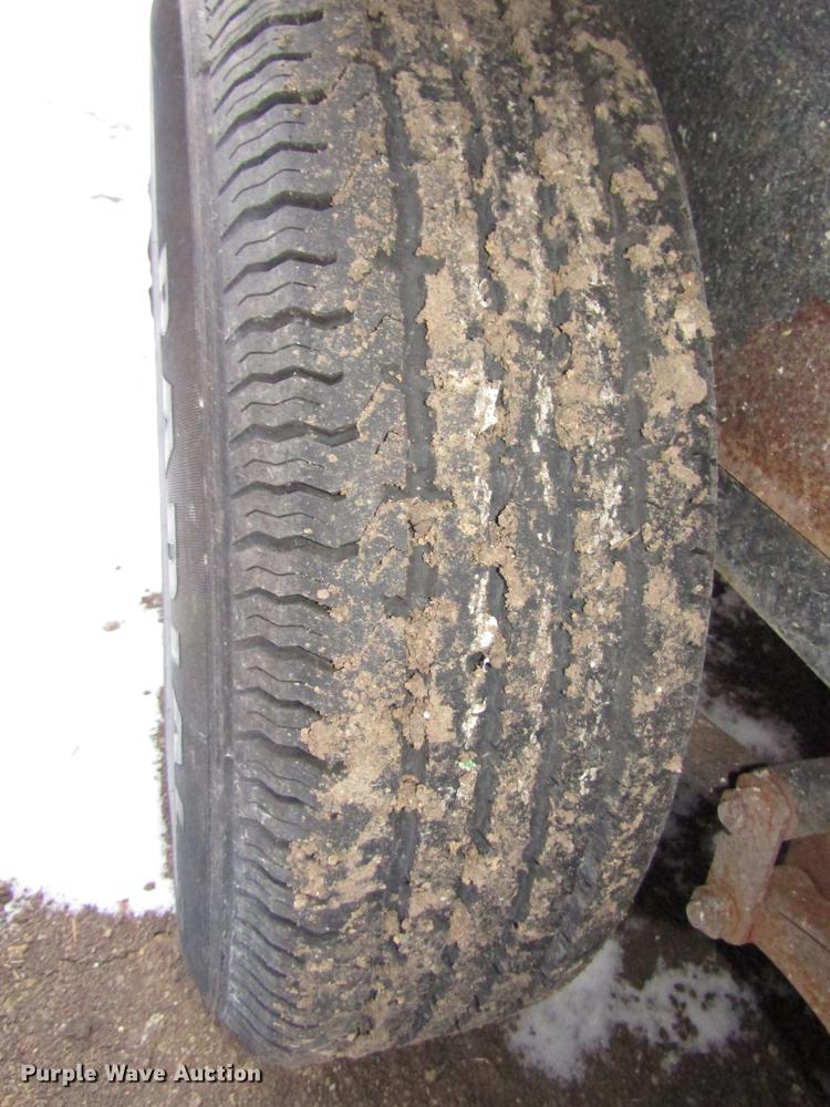 image for item DD2924 2011 Finish line equipment trailer