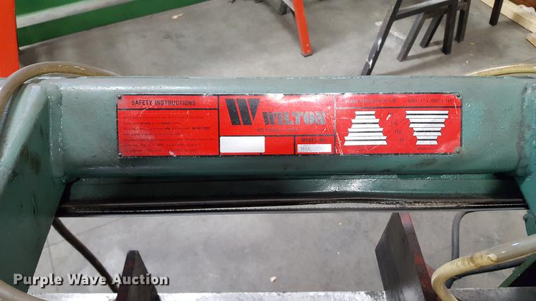 image for item DD9068 Wilton 3602 band saw