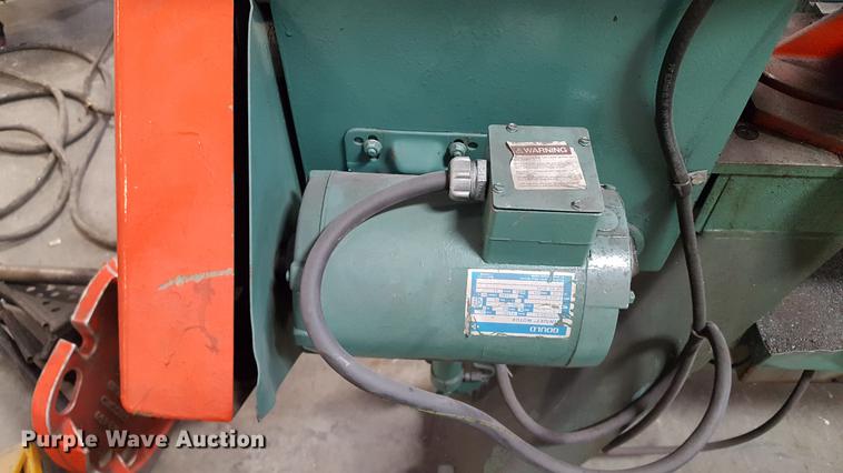 image for item DD9068 Wilton 3602 band saw