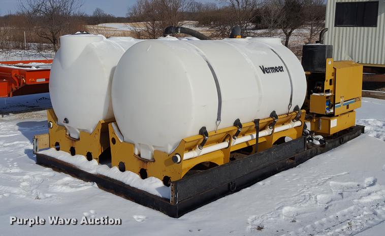 image for item DD9069 1998 Vermeer DT750 mud system