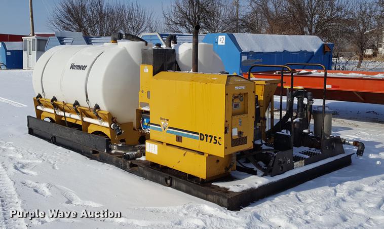 image for item DD9069 1998 Vermeer DT750 mud system