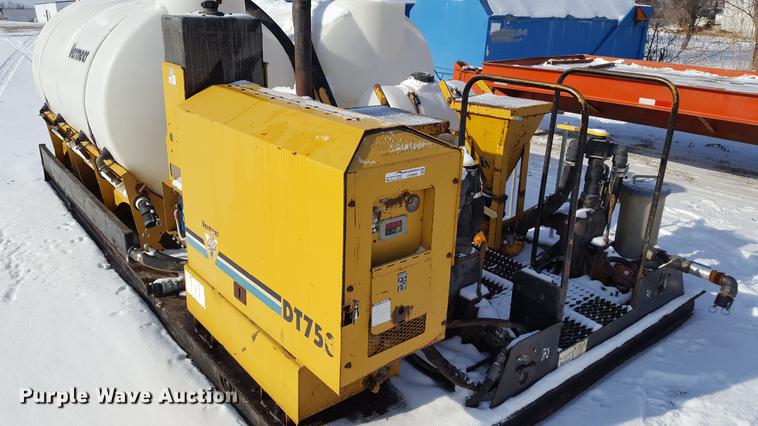 image for item DD9069 1998 Vermeer DT750 mud system
