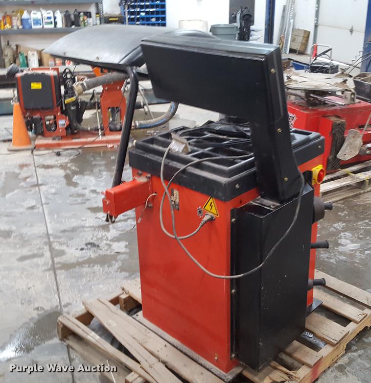 image for item DD9073 Ranger DST 1000 tire balancer