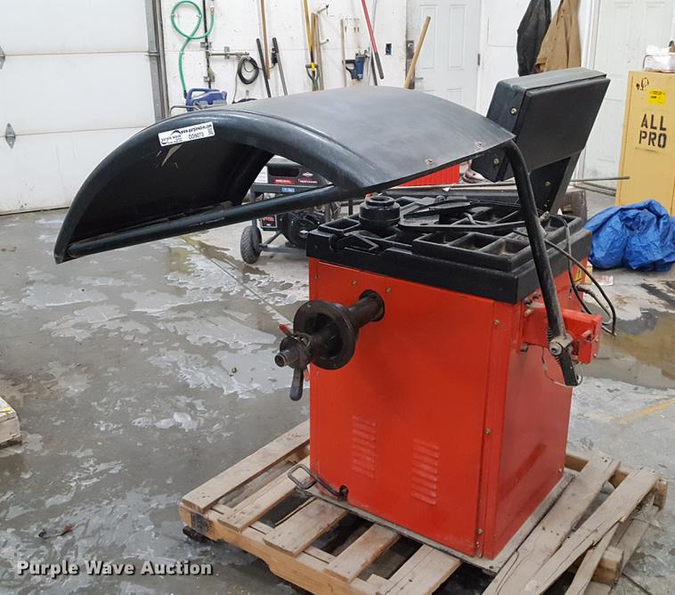 image for item DD9073 Ranger DST 1000 tire balancer