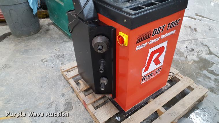 image for item DD9073 Ranger DST 1000 tire balancer