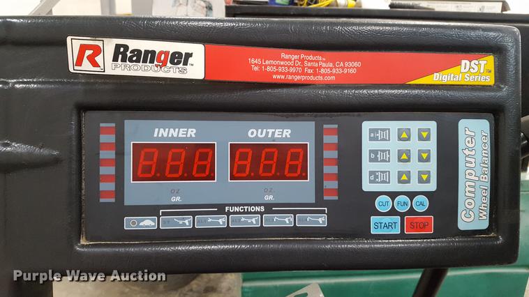 image for item DD9073 Ranger DST 1000 tire balancer