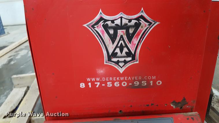 image for item DD9074 Derek Weaver tire machine