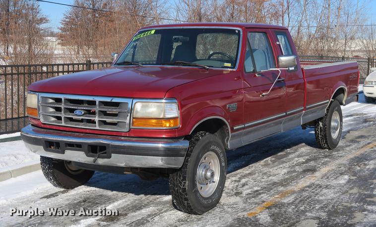 image for item DD9075 1997 Ford F250 SuperCab pickup truck