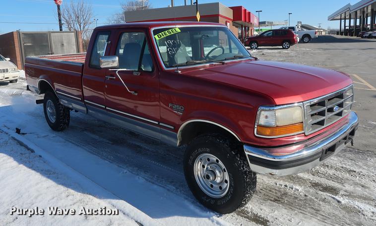 image for item DD9075 1997 Ford F250 SuperCab pickup truck