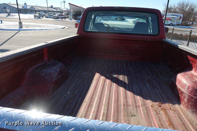 image for item DD9075 1997 Ford F250 SuperCab pickup truck