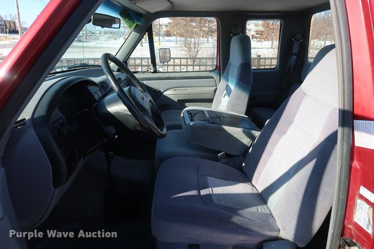 image for item DD9075 1997 Ford F250 SuperCab pickup truck